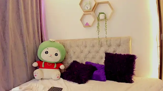 Snapshot of mariam_hill chatting on March 2025 06:44:01 PM mariam hill online show from March 2025 06:44:01 PM