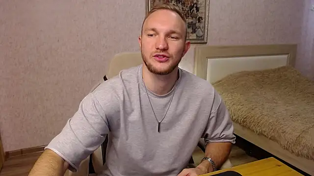 Toress1 online show from October 2025 12:19:01 PM