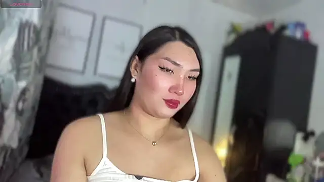 Miss Deliciousness online show from June 2026 04:27:02 PM