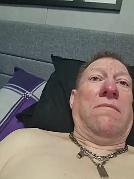 Snapshot of tomtom111111 chatting on February 2026 01:52:02 PM tomtom111111 online show from February 2026 01:52:02 PM