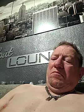 Snapshot of tomtom111111 chatting on February 2026 05:30:02 AM tomtom111111 online show from February 2026 05:30:02 AM