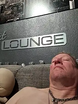 Snapshot of tomtom111111 chatting on March 2026 10:12:01 PM tomtom111111 online show from March 2026 10:12:01 PM