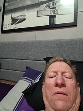 Snapshot of tomtom111111 chatting on March 2026 06:56:01 PM tomtom111111 online show from March 2026 06:56:01 PM