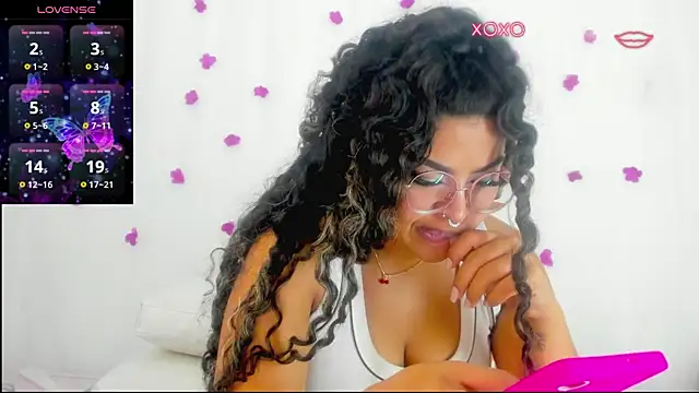 moana taylor online show from September 2025 10:31:01 AM