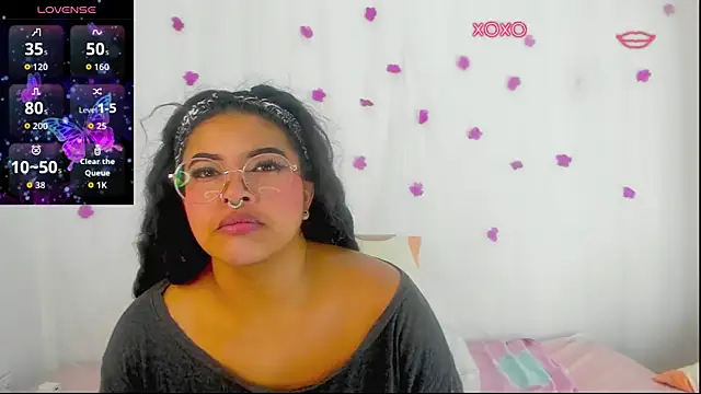 moana taylor online show from October 2025 11:42:01 AM