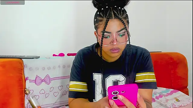 moana taylor online show from June 2026 01:01:01 PM