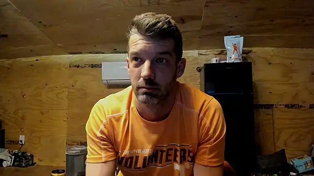 Snapshot of Kenny_Kyle chatting on October 2025 02:23:02 AM Kenny Kyle online show from October 2025 02:23:02 AM