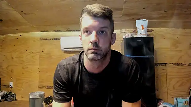 Snapshot of Kenny_Kyle chatting on October 2025 03:07:02 AM Kenny Kyle online show from October 2025 03:07:02 AM