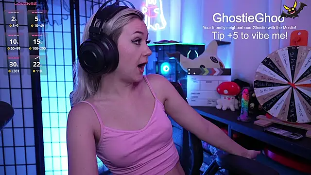 GhostieGhoo online show from June 2026 07:35:02 PM