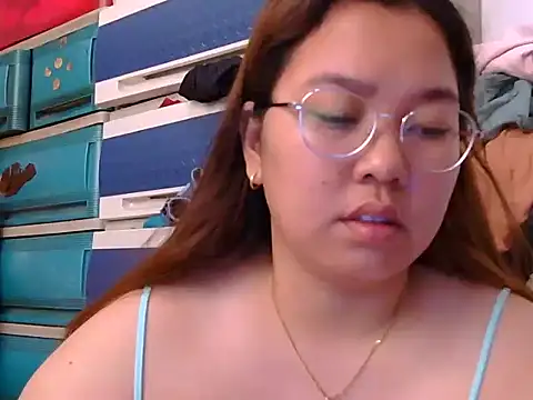 Snapshot of Boobsiemarie chatting on April 2026 11:04:01 PM Boobsiemarie online show from April 2026 11:04:01 PM