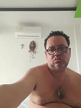 Snapshot of djtomxxx2777 chatting on October 2025 02:07:02 PM djtomxxx2777 online show from October 2025 02:07:02 PM