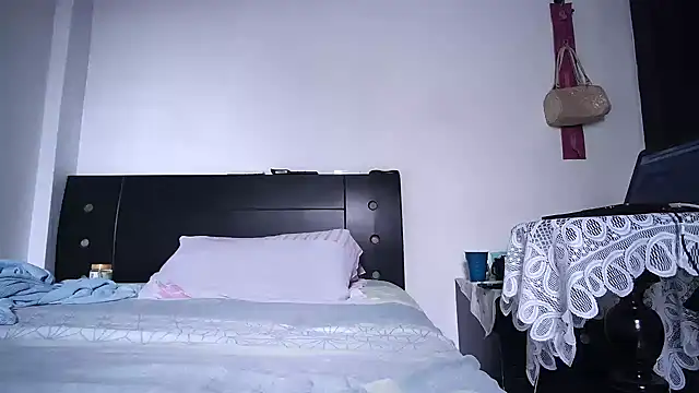 Snapshot of djtomxxx2777 chatting on October 2025 01:56:02 PM djtomxxx2777 online show from October 2025 01:56:02 PM