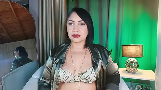 Snapshot of Madissononee chatting on October 2025 02:12:02 AM Madissononee online show from October 2025 02:12:02 AM