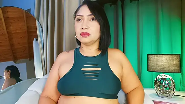 Snapshot of Madissononee chatting on October 2025 01:49:01 AM Madissononee online show from October 2025 01:49:01 AM