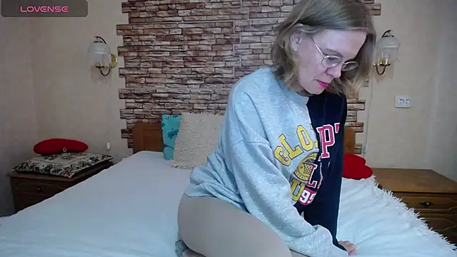 BlondyBabySweet online show from May 2026 03:52:01 PM