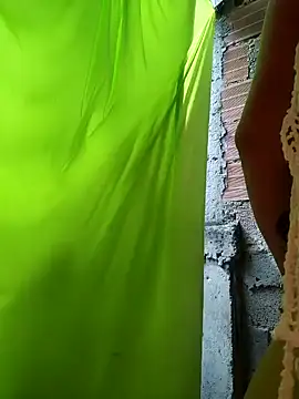 Snapshot of SexyFriends_ chatting on December 2024 06:34:02 PM SexyFriends online show from December 2024 06:34:02 PM