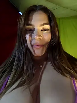 Snapshot of SexyFriends_ chatting on February 2025 03:54:02 PM SexyFriends online show from February 2025 03:54:02 PM