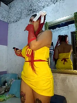 Snapshot of SexyFriends_ chatting on November 2025 03:41:01 AM SexyFriends online show from November 2025 03:41:01 AM