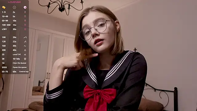 Snapshot of allotropp chatting on October 2025 06:17:02 PM allotropp online show from October 2025 06:17:02 PM