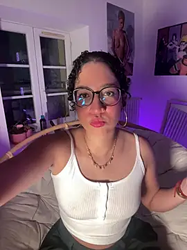Lauyako online show from June 2026 07:38:02 PM