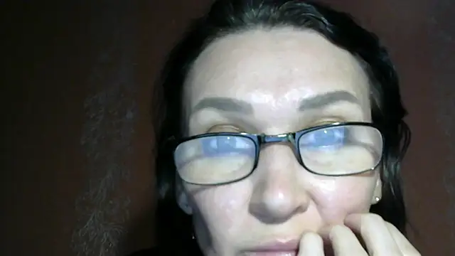 Snapshot of PrettyAndWild chatting on October 2025 03:58:01 PM PrettyAndWild online show from October 2025 03:58:01 PM