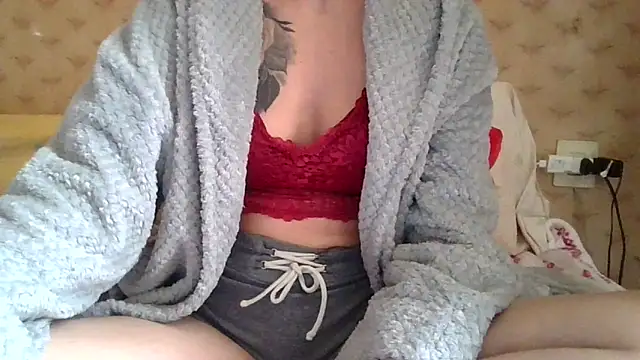 Snapshot of fabiolagg chatting on November 2025 12:40:01 PM fabiolagg online show from November 2025 12:40:01 PM