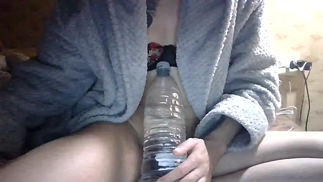 Snapshot of fabiolagg chatting on December 2025 08:39:01 PM fabiolagg online show from December 2025 08:39:01 PM