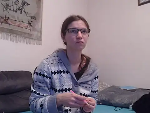 Snapshot of Geile-Luna chatting on February 2025 07:46:01 PM Geile-Luna online show from February 2025 07:46:01 PM