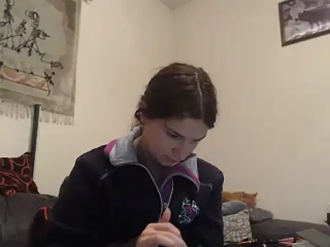 Snapshot of Geile-Luna chatting on October 2025 07:37:02 PM Geile-Luna online show from October 2025 07:37:02 PM