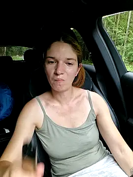 Snapshot of Geile-Luna chatting on June 2026 06:03:01 PM Geile-Luna online show from June 2026 06:03:01 PM