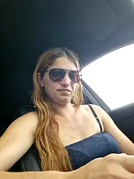 Snapshot of Geile-Luna chatting on July 2026 05:29:02 PM Geile-Luna online show from July 2026 05:29:02 PM