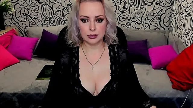 Hotdreamhere online show from December 2024 10:32:01 AM