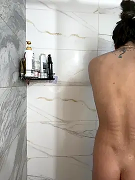 Snapshot of lilly_sweett chatting on December 2025 11:21:01 PM lilly sweett online show from December 2025 11:21:01 PM