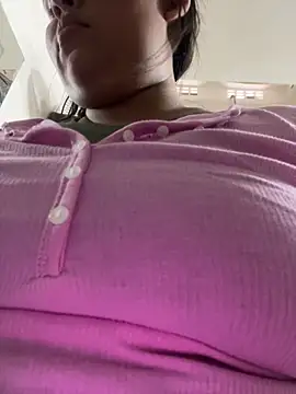 Snapshot of Lia_sexx chatting on February 2026 07:03:02 PM Lia sexx online show from February 2026 07:03:02 PM