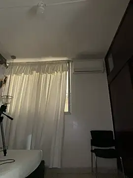 Snapshot of Lia_sexx chatting on March 2026 06:35:01 PM Lia sexx online show from March 2026 06:35:01 PM