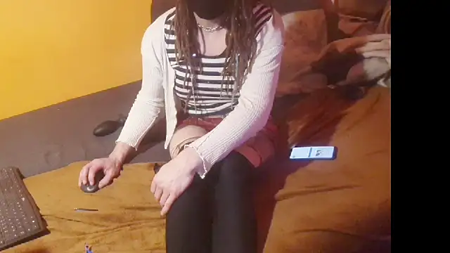 Snapshot of Lillisissi chatting on October 2025 03:42:02 AM Lillisissi online show from October 2025 03:42:02 AM