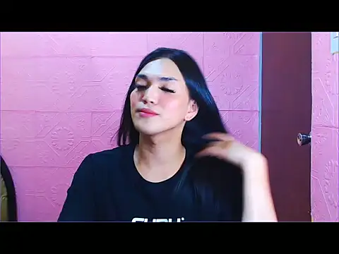 WONDERWOMAN2023 online show from October 2025 06:05:02 PM