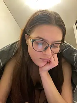 Snapshot of little_belucci chatting on January 2025 05:34:01 PM little belucci online show from January 2025 05:34:01 PM