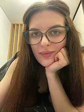 Snapshot of little_belucci chatting on January 2025 07:21:01 PM little belucci online show from January 2025 07:21:01 PM