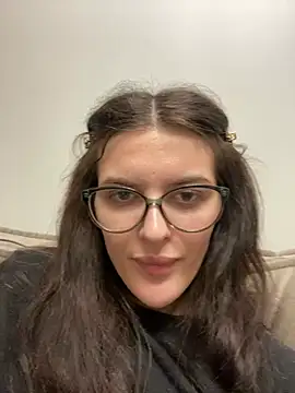 Snapshot of little_belucci chatting on February 2025 04:58:01 PM little belucci online show from February 2025 04:58:01 PM