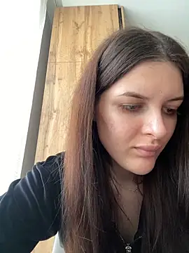 Snapshot of little_belucci chatting on February 2025 01:19:02 PM little belucci online show from February 2025 01:19:02 PM