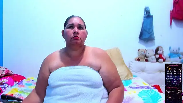 Snapshot of BBW_Michelle chatting on December 2024 02:14:01 AM BBW Michelle online show from December 2024 02:14:01 AM