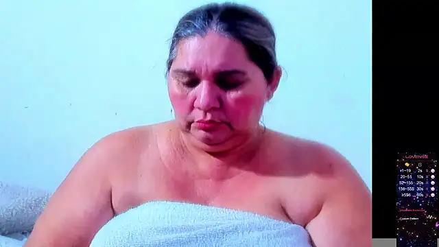 Snapshot of BBW_Michelle chatting on November 2025 02:35:02 AM BBW Michelle online show from November 2025 02:35:02 AM