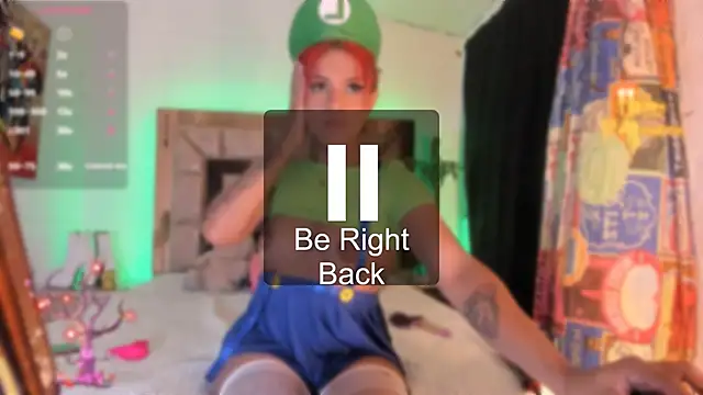 Snapshot of Sofia_waltonx chatting on October 2025 12:21:02 AM Sofia waltonx online show from October 2025 12:21:02 AM