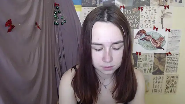 VeryVeryVeryShy  online show from December 2025 10:21:02 AM