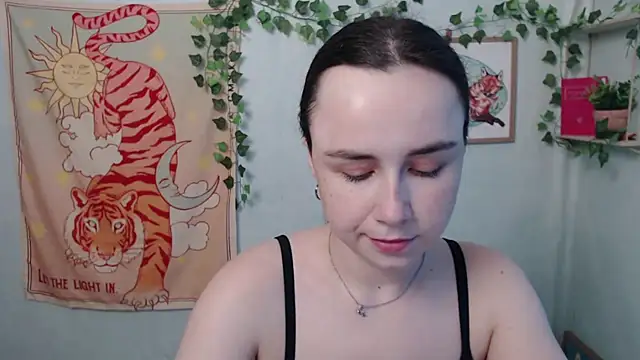 VeryVeryVeryShy  online show from June 2026 05:50:02 AM