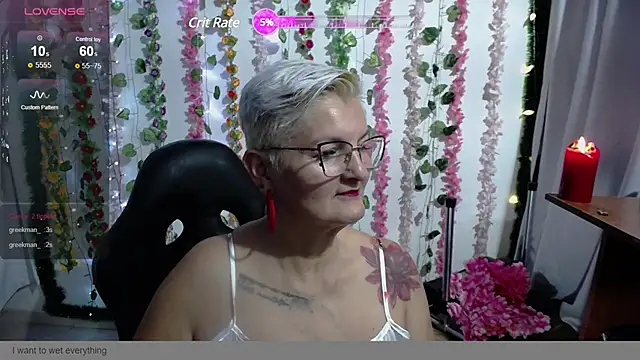 Snapshot of bety-cum2 chatting on December 2024 09:33:02 AM bety-cum2 online show from December 2024 09:33:02 AM