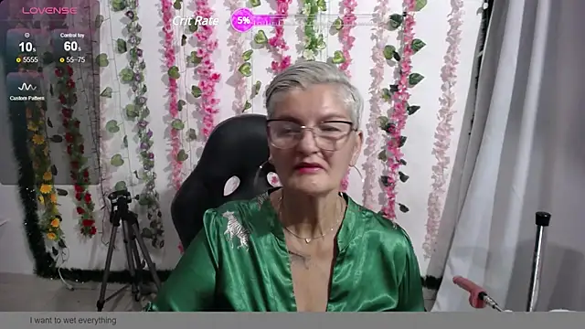 Snapshot of bety-cum2 chatting on January 2025 10:29:02 AM bety-cum2 online show from January 2025 10:29:02 AM