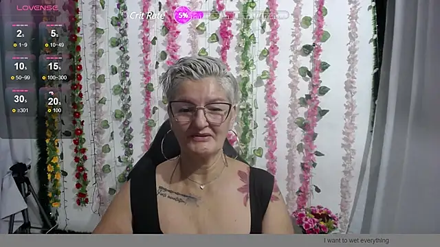 Snapshot of bety-cum2 chatting on January 2025 09:13:01 AM bety-cum2 online show from January 2025 09:13:01 AM