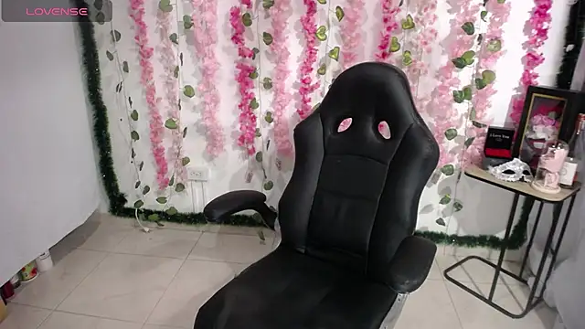 Snapshot of bety-cum2 chatting on March 2025 10:42:01 PM bety-cum2 online show from March 2025 10:42:01 PM